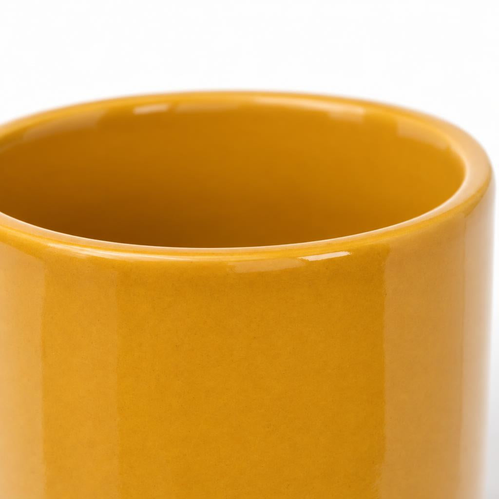 Mustard Eno pot with a creamy-beige lower quarter
